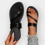 Ploché sandále s pletením